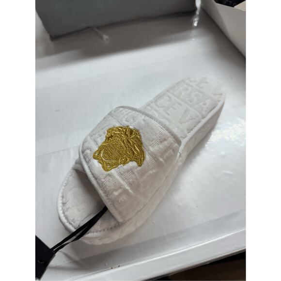 VERSACE MEDUSA EMBROIDERED SLIPPERS Italy Size 43 =10 - Picture 2 of 13
